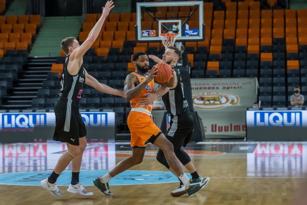 预判双方将 预判双方将